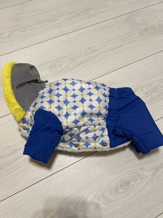 Зимний комбинезон для маленькой собаки