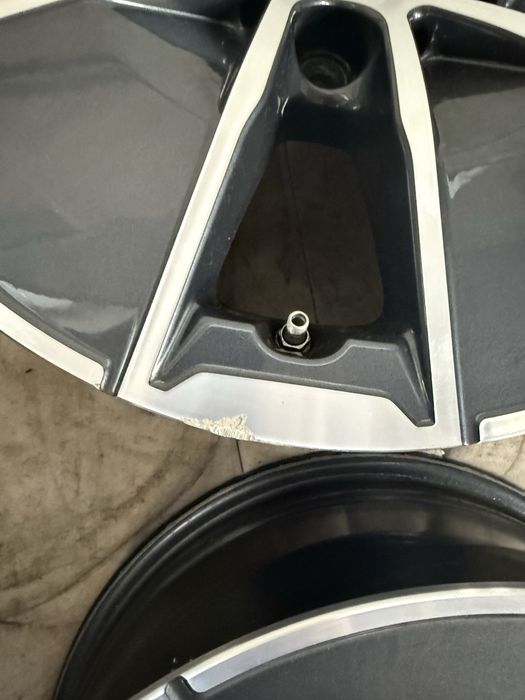 Felgi aluminiowe BMW OE ET 22 6,5jx16” 5x112 G20 G21 czujniki TPMS