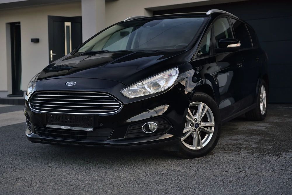 Ford S-Max