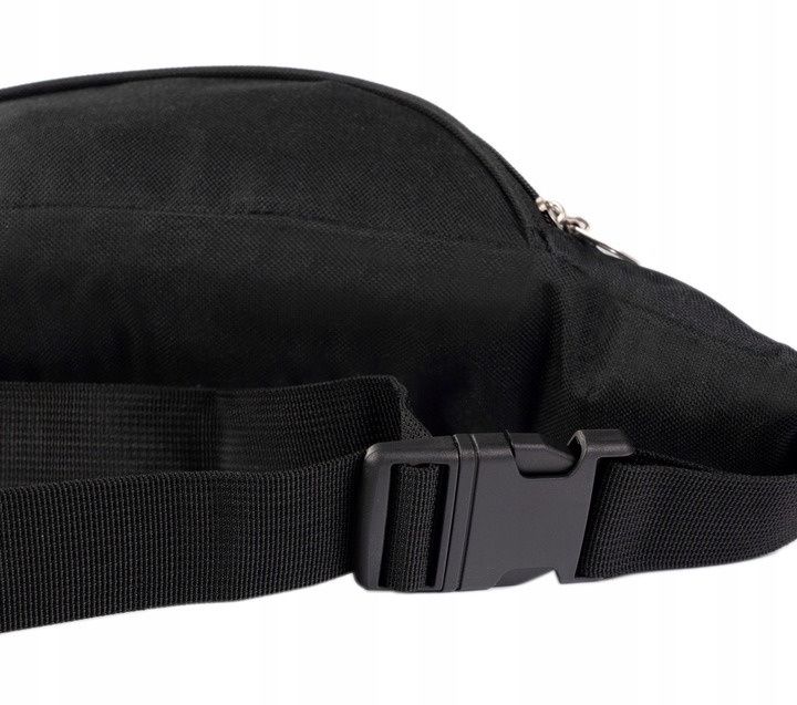 sportowa nerka z patriotycznym godłem