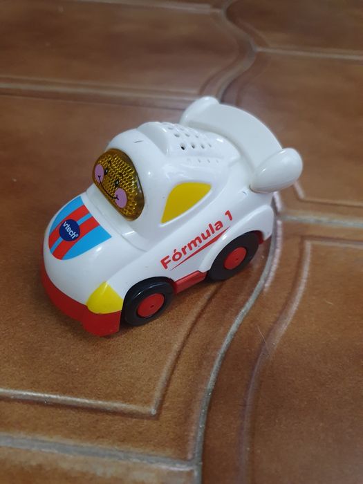Carrinho interativos Vtech com pista
