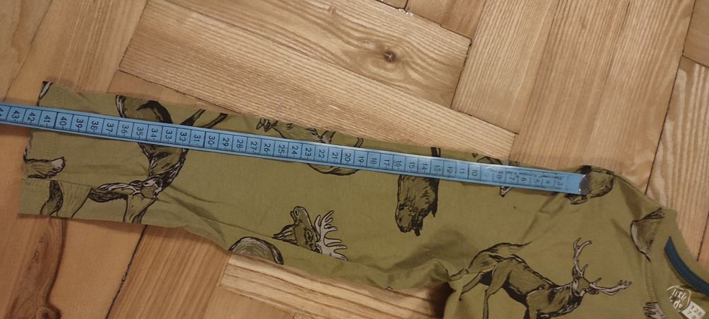 Koszulki chłopięce134 trzy sztuki i 128 jedna sztuka