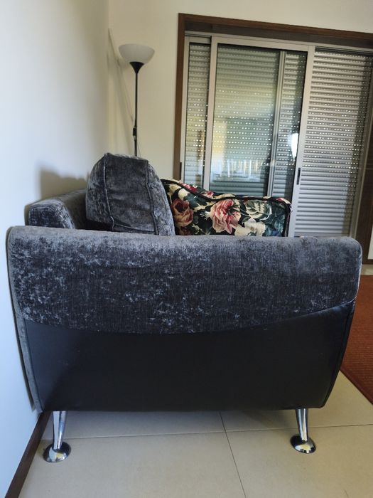 Conjunto de sofás+ almofadas decorativas