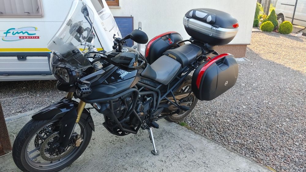 Triumph Tiger 800