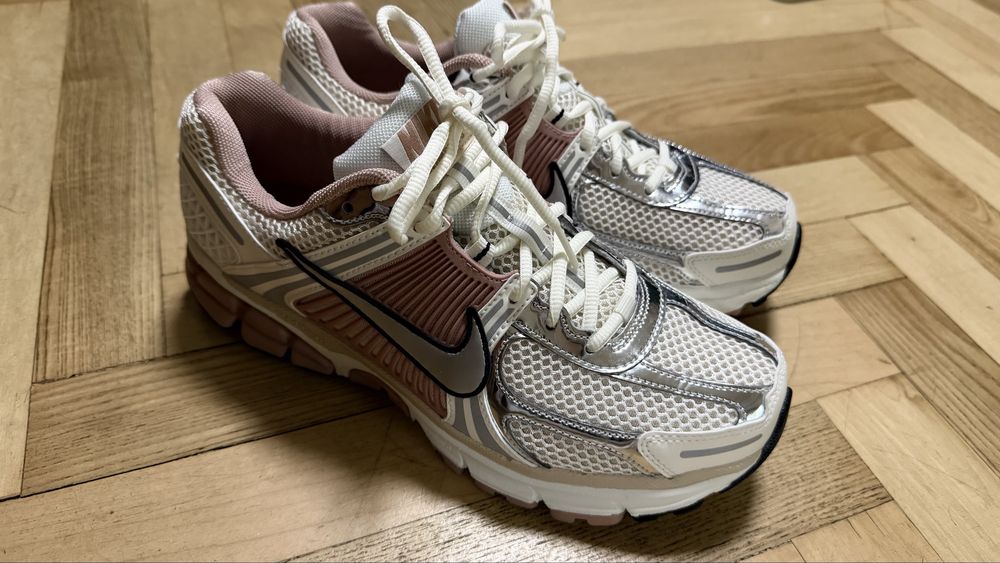 Nike w vomero 5