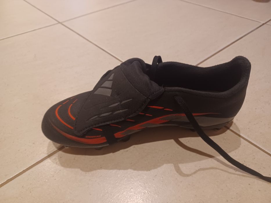 Chuteiras Adidas Predator como novas  38 2/3