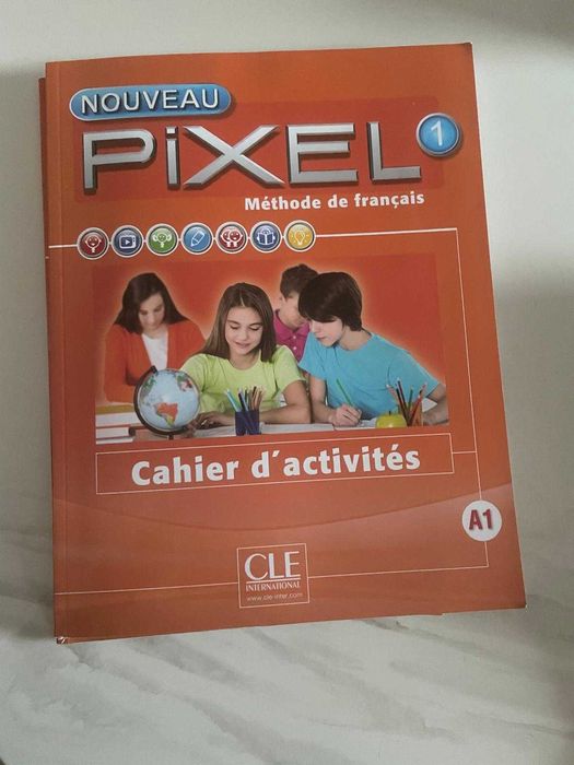 Nouveau Pixel 1 Méthode de français Cahier d' activités de 7ºano