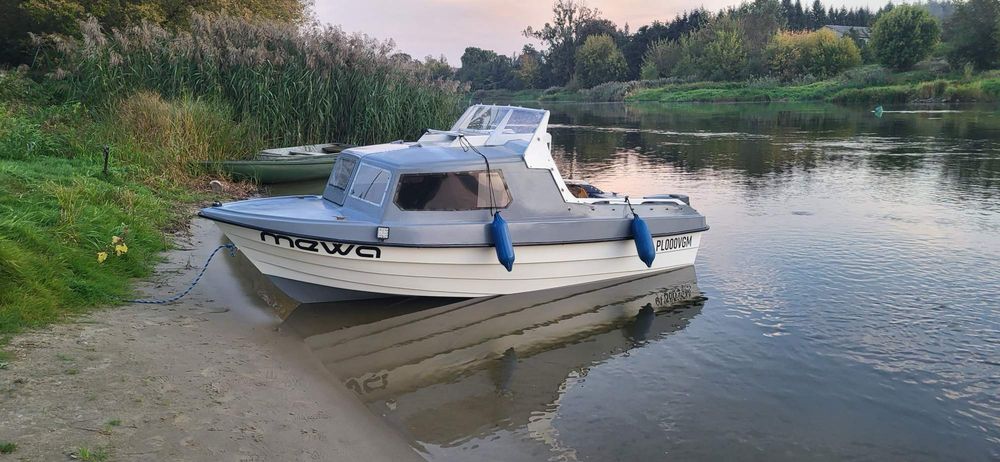 Łódź Motorowa/Kabinowa - OSTRÓDA- motorówka - Yamaha 60hp + przyczepa lekka