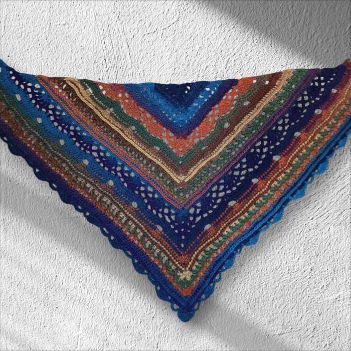 Бактус в'язаний вовняний, косинка зимова тепла, міні шаль ручна робота