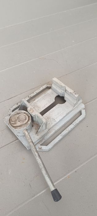 Apertadeira para eng de furar