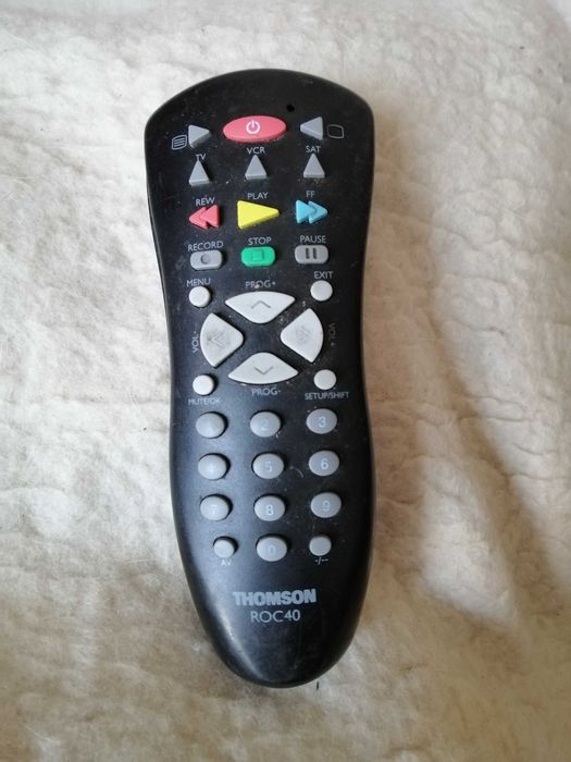 pilot do tv thomson roc40