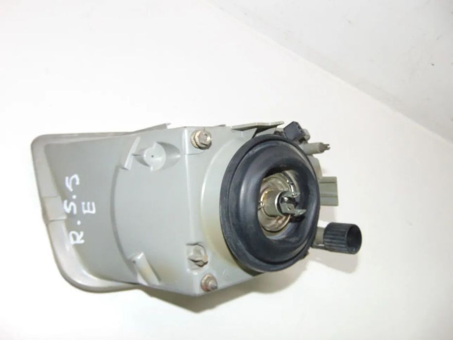Renault super 5 farol