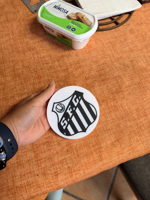 Impressão 3D | Porta-chaves e Pousa-copos Personalizados em PLA