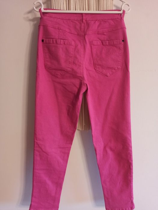 Nowe spodnie różowe Reserved r. 38