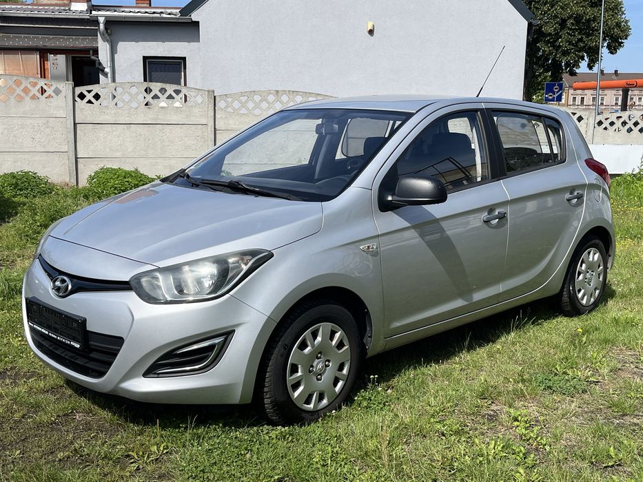 HYUNDAI i20 Świeżo Sprowadzony Opłacony Klimatyzacja 1,2 Benzyna 86kM 2014 r.