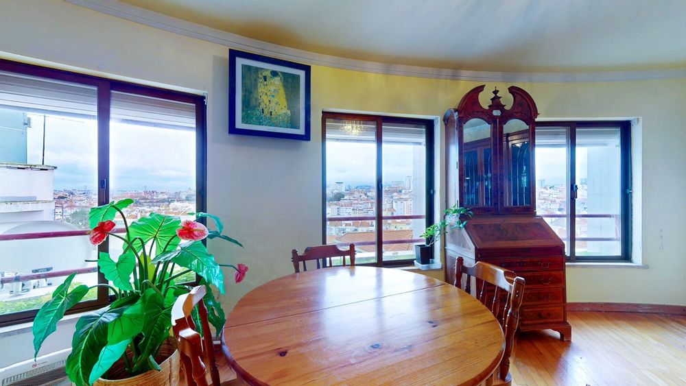 Arrendamento de apartamento t2 na Rua Marques da Silva, 41