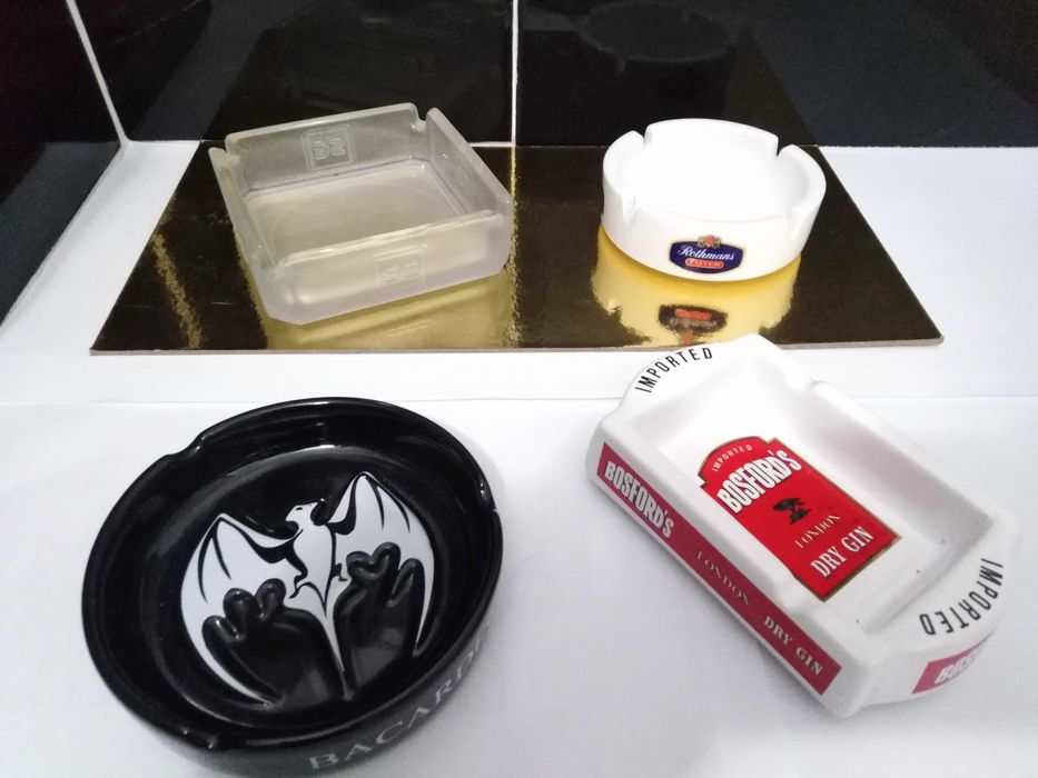 Cinzeiros de colecção Rothmans Filter/SG/Bacardi e Bosford´s.