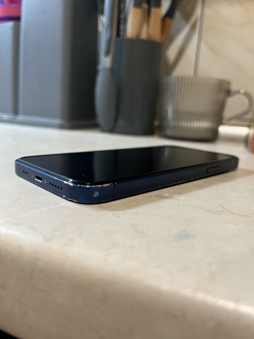 Iphone 12 64 gb у гарному стані