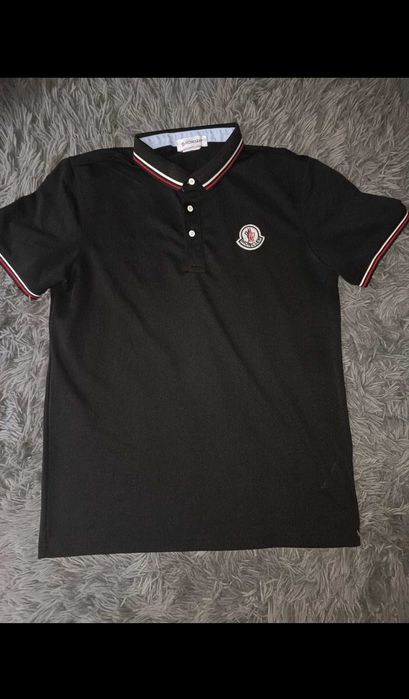 Polo Moncler w kolorze czarnym