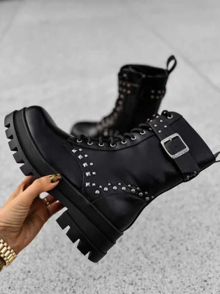 O’la Voga / workery MANNER / black / rozm 41