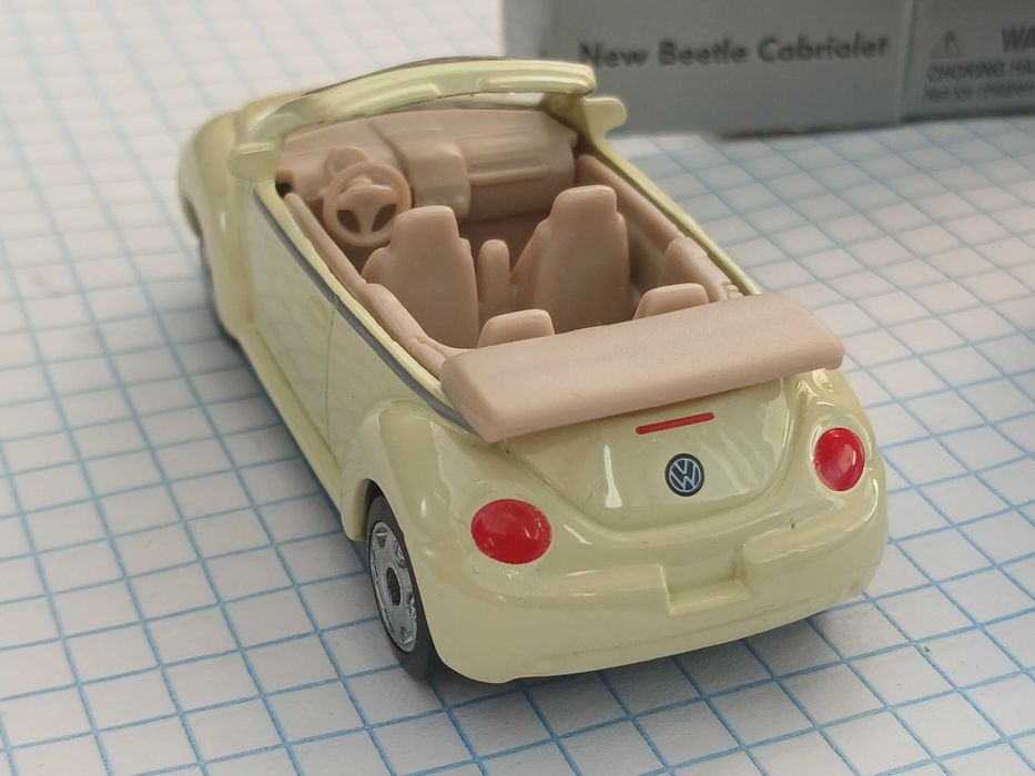 Модель автомобіля Volkswagen в коробці