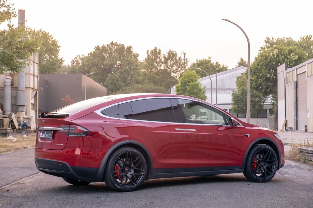 Tesla Model X Ludicrous Performance64170351268226124