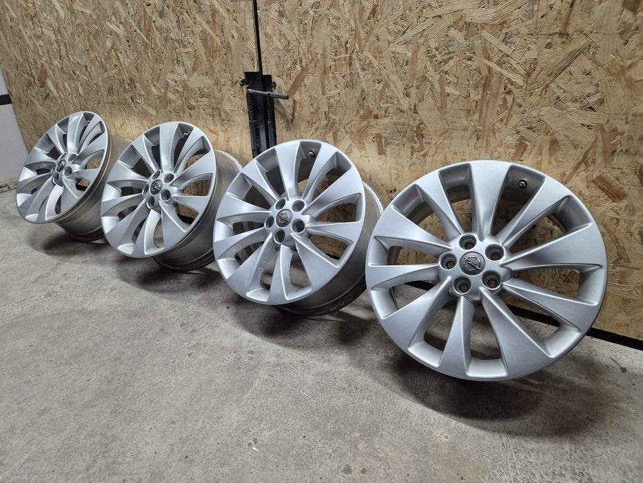 Диски 5*105, R18, Opel