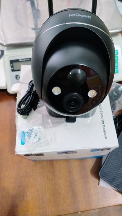 IeGeek ZS-GX4S 5-мегапиксельная беспроводная WiFi камера наблюдения