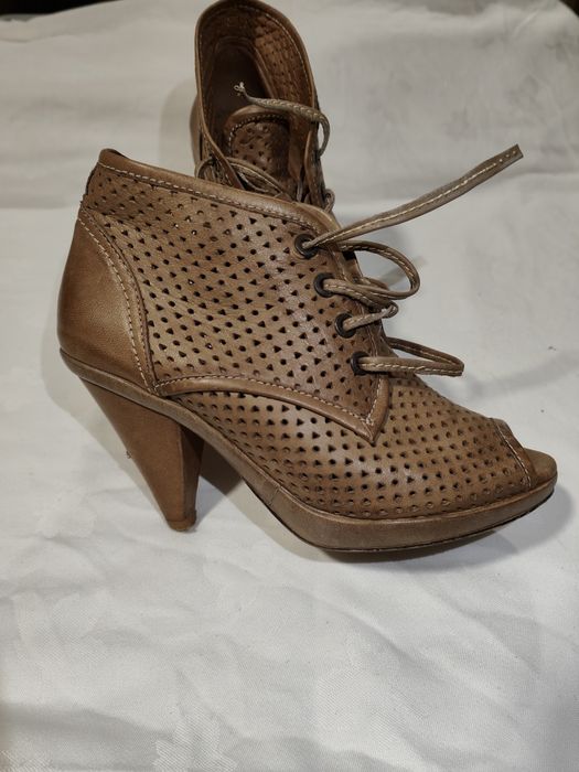 Botas - Botim (Marca - Pedro Martins) Nr. 36