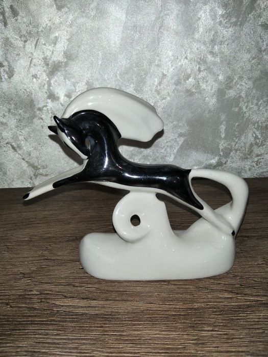 Статуетки статуетки