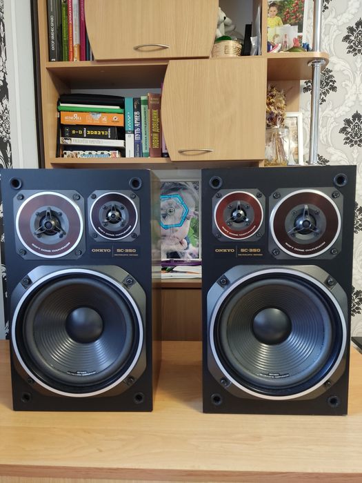 Продам акустичну система Onkyo SC-350