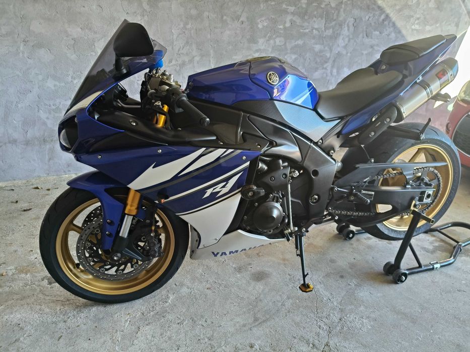 Yamaha R1 Crossplane