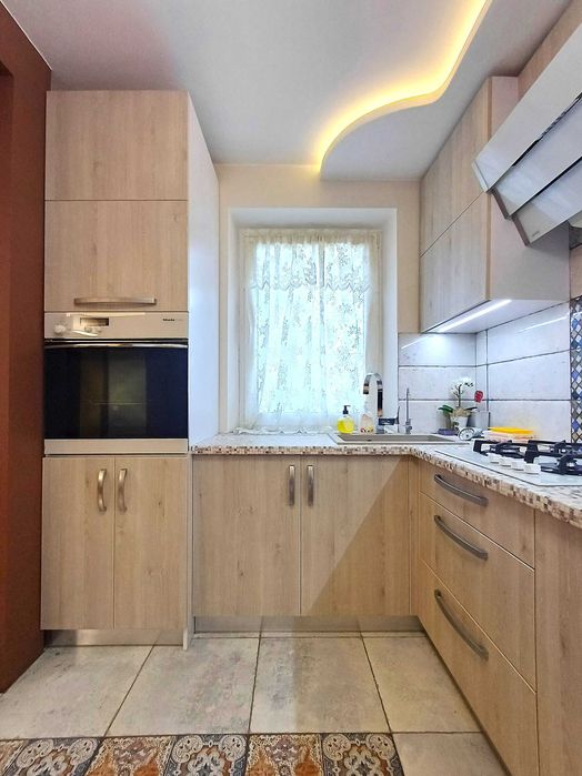 Продажа 2-комнатной квартиры с ремонтом Набережная Победы 48!!