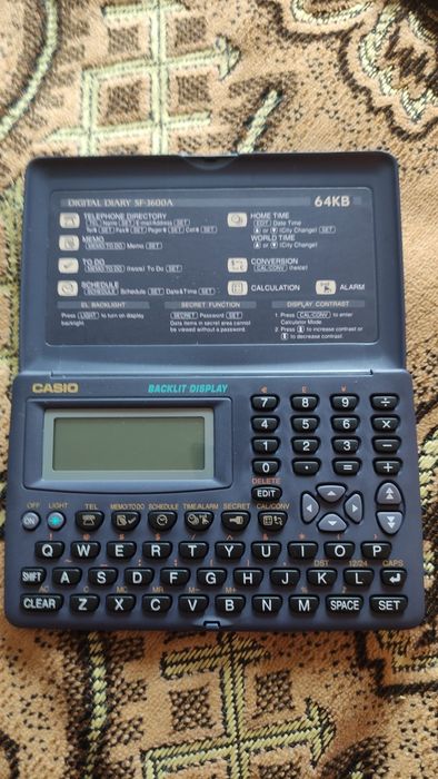Електронна книжка Casio