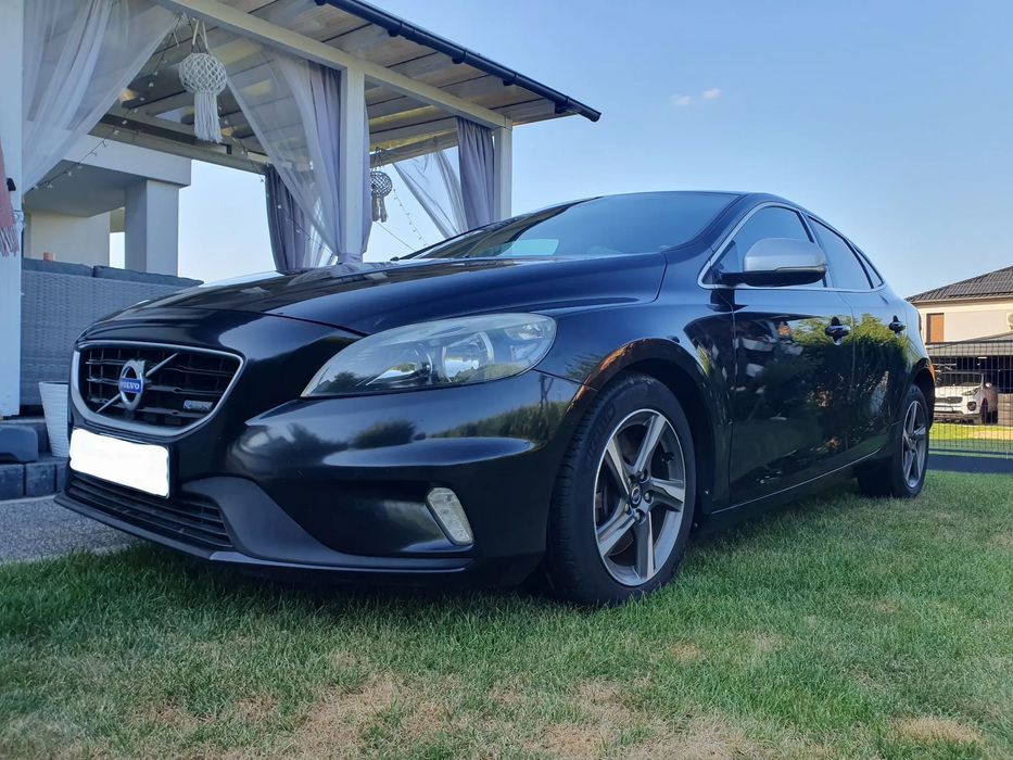 Volvo V40 2014 R-design 2.0 D4 190KM Czarny środek 219tys km