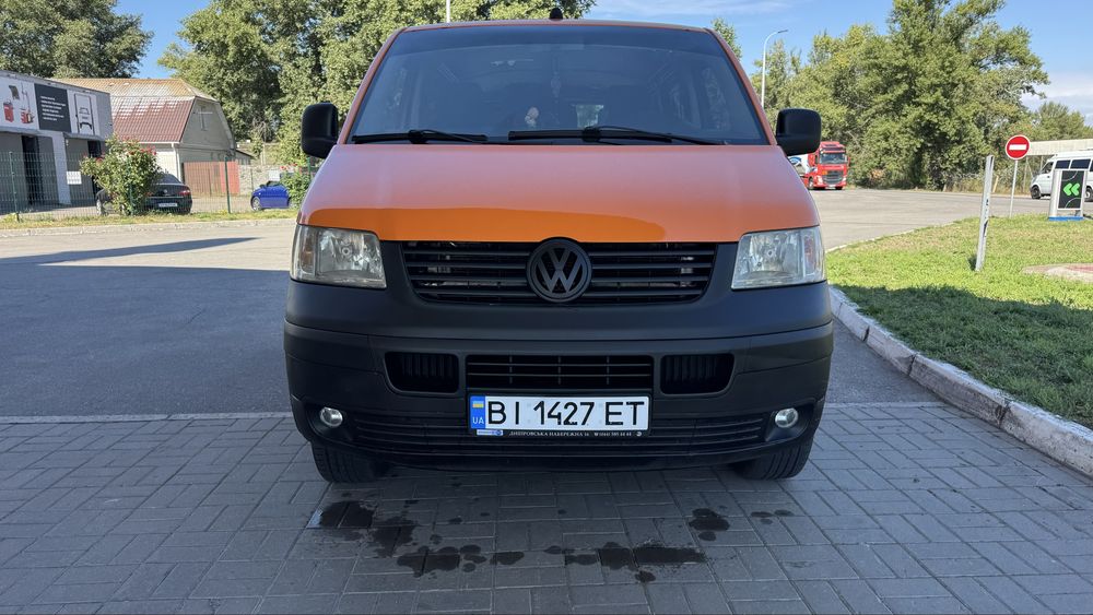 Продам Volkswagen Transporter T5