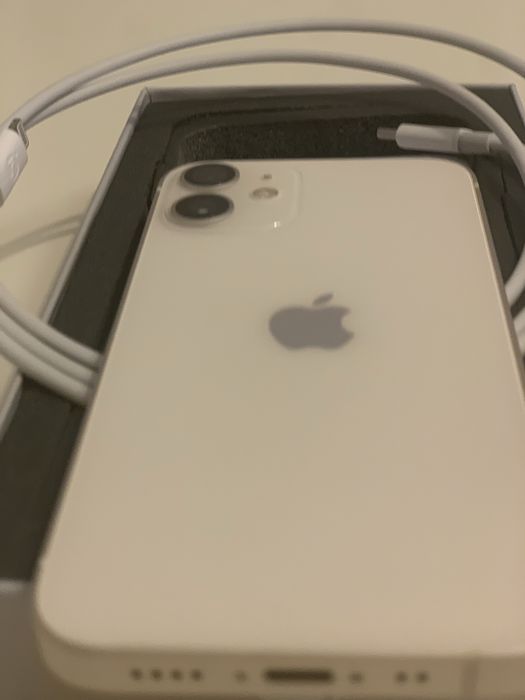 Iphone 12 branco