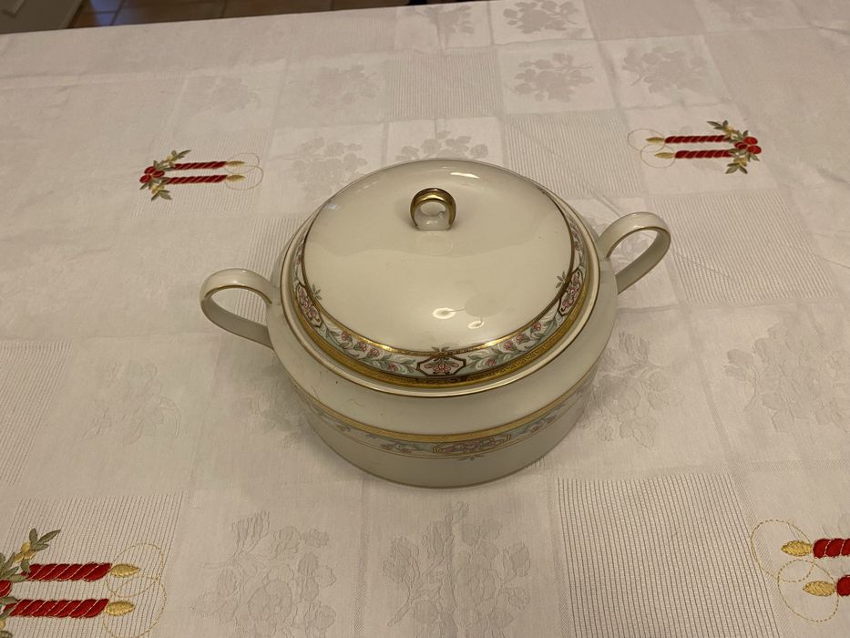 Terrina de porcelana chinesa