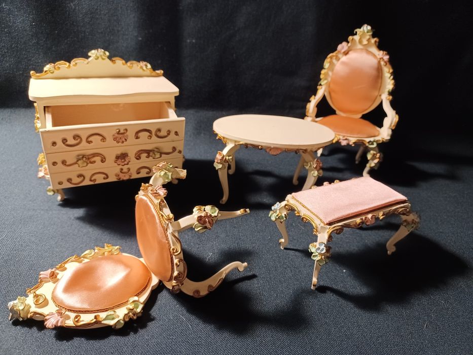 Komplet mebelków miniaturowych styl Barokowy lata 50te