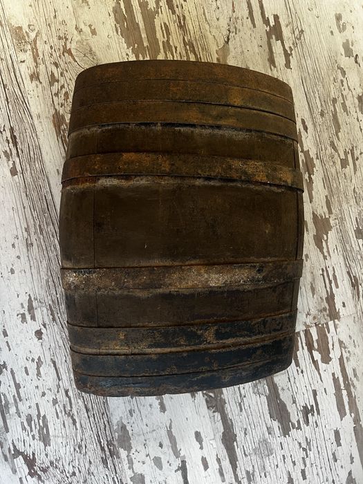 Barril / Pipo Oval Antigo em Madeira – Decoração Rústica / Adega