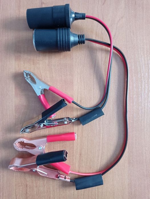 Універсальна автомобільна зарядка ноутбука, розетка прикурювач