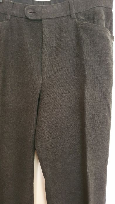 Calças cinza escuro