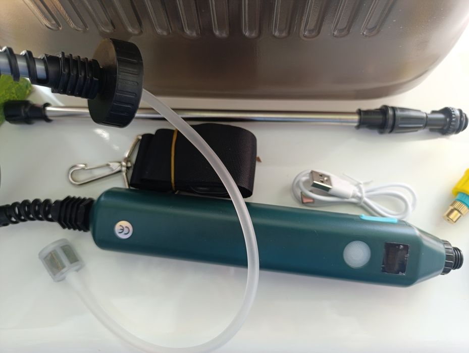 Обприскувач садовий, акумуляторний