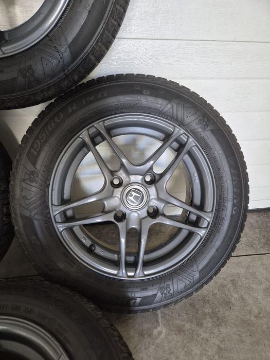 Jantes 14" 4x114.3 em 6.5J // Com pneus