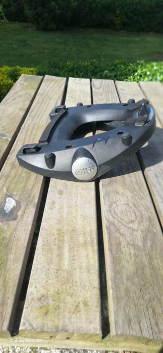 Base Givi Top Case Monkey