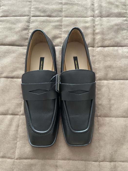 Туфлі (сліпони, лофери)