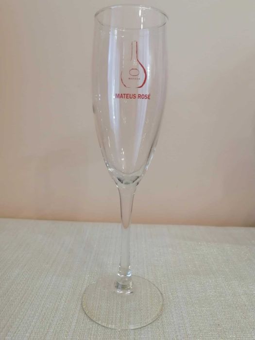 Flutes de Mateus, caixa com 12 unidades - NOVOS