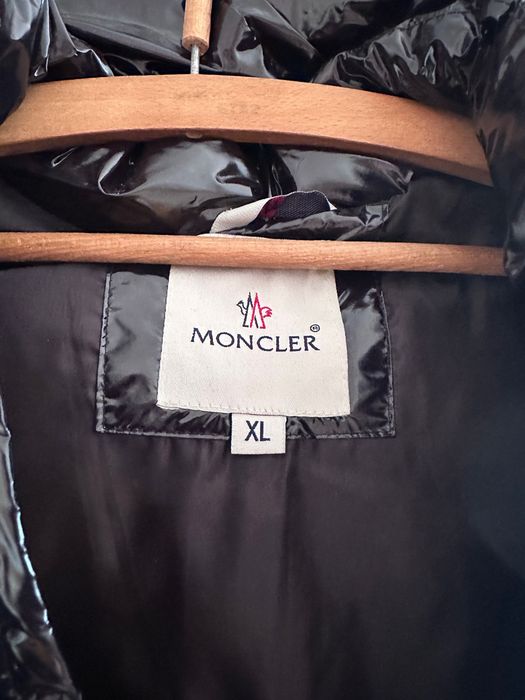 Безрукавка чоловіча MONCLER