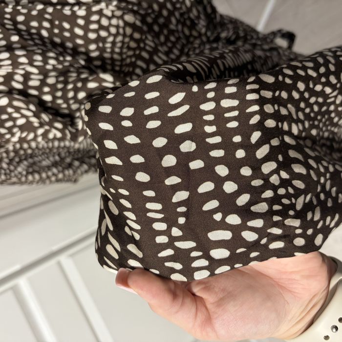 Sukienka satynowa/wiskozowa