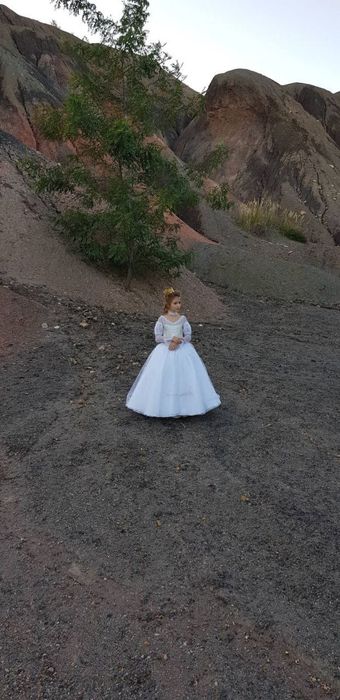 Продам шикарные платья